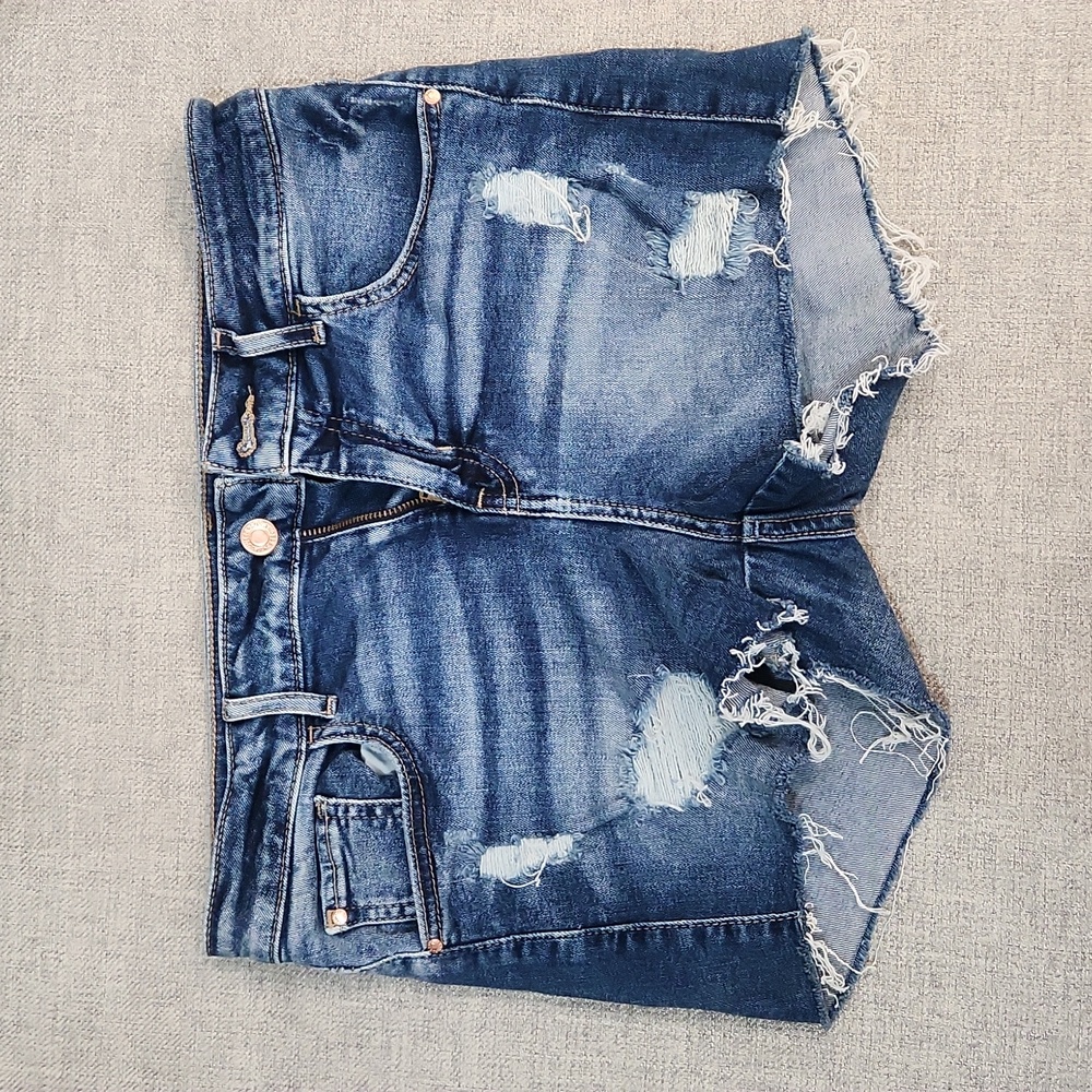 Guess Jean Shorts in size 28, with a little  stretch